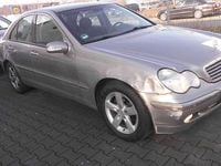 Gebraucht Mercedes C220 Elegance 143 PS (105 kW) 2003 Grau Limousine