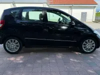 Gebraucht Mercedes A160 Elegance 95 PS (69 kW) 2012 Schwarz Kleinwagen