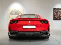Gebraucht Ferrari 812 799 PS (587 kW) 2018 Rot Coupé