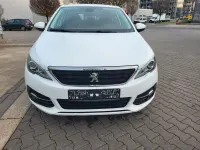 Gebraucht Peugeot 308 Active 131 PS (96 kW) 2021 Weiß Limousine