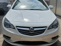 Gebraucht Opel Cascada Edition 140 PS (102 kW) 2015 Weiß Cabrio