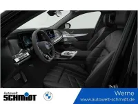 Gebraucht BMW 750e M Sport 489 PS (359 kW) 2023 Saphirschwarz Limousine