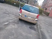 Gebraucht Opel Zafira 116 PS (85 kW) 2009 Gold Van / Kleinbus