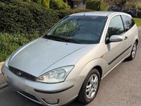 Usata Ford Focus 101 CV (74 kW) 2004 Argento Utilitaria