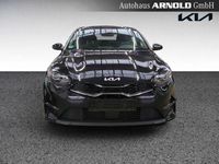 Gebraucht Kia Ceed Vision 140 PS (102 kW) 2024 Zilinaschwarz (metallic) Kleinwagen