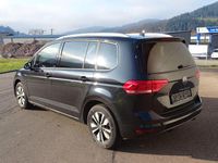 Gebraucht VW Touran Move 150 PS (110 kW) 2024 Schwarz Van / Kleinbus