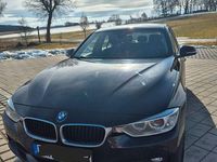 Gebraucht BMW 320 184 PS (135 kW) 2015 Schwarz Limousine