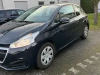 Gebraucht Peugeot 208 Active 68 PS (50 kW) 2017 Blau Kleinwagen