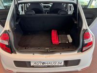 Gebraucht Renault Twingo Life 71 PS (52 kW) 2015 Weiß Kleinwagen