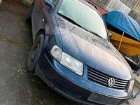 Gebraucht VW Passat 105 PS (77 kW) 1999 Blau Kombi