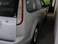 Gebraucht Ford Focus Ghia 101 PS (74 kW) 2008 Silber Kombi