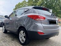 Gebraucht Hyundai ix35 Comfort 135 PS (99 kW) 2012 Grau SUV
