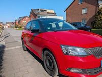 Gebraucht Skoda Fabia 90 PS (66 kW) 2015 Rot Limousine
