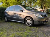 Używany Mercedes B150 Edition 95 KM (69 kW) 2007 Srebrny Minivan