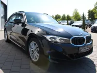 Gebraucht BMW 320 Performance 190 PS (139 kW) 2023 Schwarz Kombi