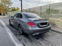 Usado Mercedes E220 AMG line 194 CV (142 kW) 2017 Gris Berlina