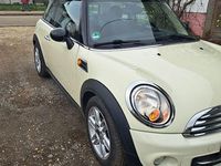 Usado Mini Cooper D 109 HP (80 kW) 2010 Branco Citadino