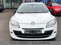 Gebraucht Renault Mégane III Bose Edition 131 PS (96 kW) 2011 Weiß Limousine