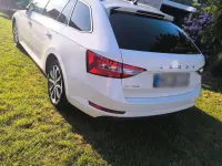 Gebraucht Skoda Superb 150 PS (110 kW) 2019 Weiß Kombi
