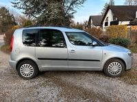 Gebraucht Skoda Roomster Plus Edition 105 PS (77 kW) 2009 Silber Van / Kleinbus
