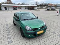 Gebraucht Renault Clio II 75 PS (55 kW) 2003 Grün Kleinwagen