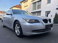 Gebraucht BMW 520 177 PS (130 kW) 2009 Titansilber metallic Kombi
