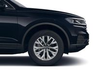 Gebraucht VW Touareg Basis 231 PS (169 kW) 2025 Grenadillschwarz metallic (metallic) SUV