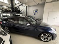 Gebraucht BMW 330 Sport Line 258 PS (189 kW) 2015 Blau Kombi