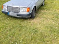 Second-hand Mercedes E280 193 CP (141 kW) 1992 Berlinǎ