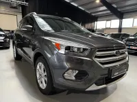 Gebraucht Ford Kuga Titanium 150 PS (110 kW) 2017 Grau SUV
