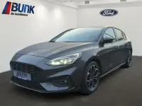 Gebraucht Ford Focus ST-Line X 155 PS (114 kW) 2022 Magneticgrau met Limousine