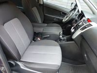Gebraucht Kia Venga 90 PS (66 kW) 2014 Grau Kleinwagen