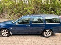 Occasion Volvo V70 144 ch (105 kW) 1998 Bleue Break