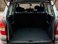Gebraucht Opel Zafira 101 PS (74 kW) 2002 Silber Van / Kleinbus