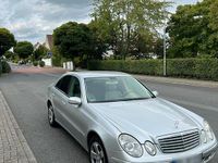 Gebraucht Mercedes E270 170 PS (125 kW) 2003 Silber Limousine