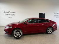 Gebraucht Ford Mondeo Titanium 211 PS (155 kW) 2016 Rot Limousine
