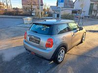 Gebraucht Mini ONE 102 PS (75 kW) 2016 Gold Kleinwagen