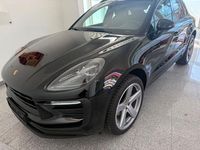 Gebraucht Porsche Macan 265 PS (194 kW) 2022 Tiefschwarz SUV