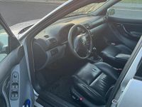 Usata Seat Leon 125 CV (91 kW) 2000 Argento Utilitaria