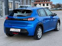 Gebraucht Peugeot e-208 Active 100 kW (136 PS) 2022 Vertigo blau perlmutt Kleinwagen