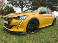 Gebraucht Peugeot e-208 GTi 100 kW (136 PS) 2020 Gelb Kleinwagen