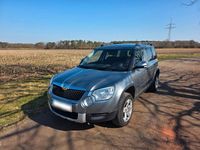 Gebraucht Skoda Yeti 105 PS (77 kW) 2013 Grau SUV