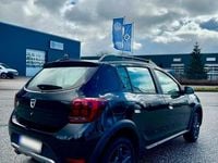 Gebraucht Dacia Sandero Stepway 90 PS (66 kW) 2017 Schwarz SUV