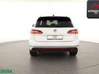 Gebraucht VW Touareg Elegance 286 PS (210 kW) 2018 Pure white SUV