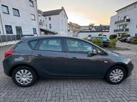 Gebraucht Opel Astra 110 PS (80 kW) 2015 Grau Kleinwagen