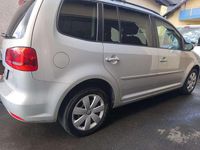 Gebraucht VW Touran 105 PS (77 kW) 2012 Grau Van / Kleinbus
