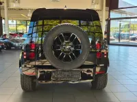 Gebraucht Land Rover Defender SE Dynamic 249 PS (183 kW) 2025 Schwarz SUV