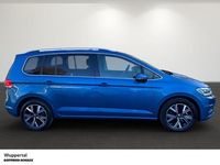 Gebraucht VW Touran Highline 150 PS (110 kW) 2023 Blau Van / Kleinbus