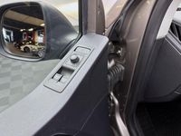 Gebraucht VW Multivan 150 PS (110 kW) 2018 Beige Van / Kleinbus