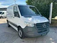 Gebraucht Mercedes Sprinter 114 PS (83 kW) 2023 Arktikweiß Van
